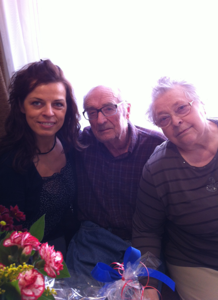 Unsere Gebietsleiterin, Frau DGKS Renate Strasser mit Herrn Martin H. und seiner Frau